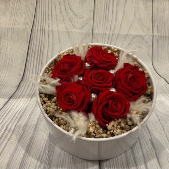 Forever Flowers - Picture 1 of 2